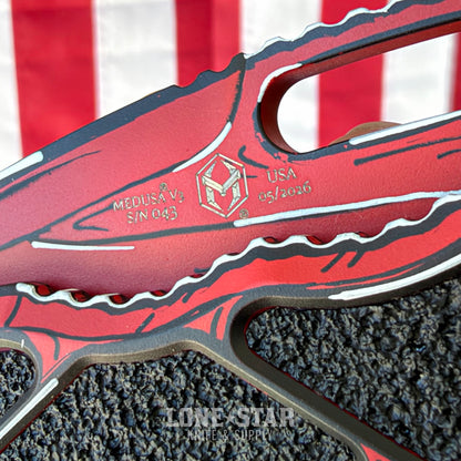 The Back Door: Heretic Medusa Manual 3.25" Tanto – Red Cel Shade, MagnaCut, Frame Lock – Made in USA (H009-CS-RD) (Return)