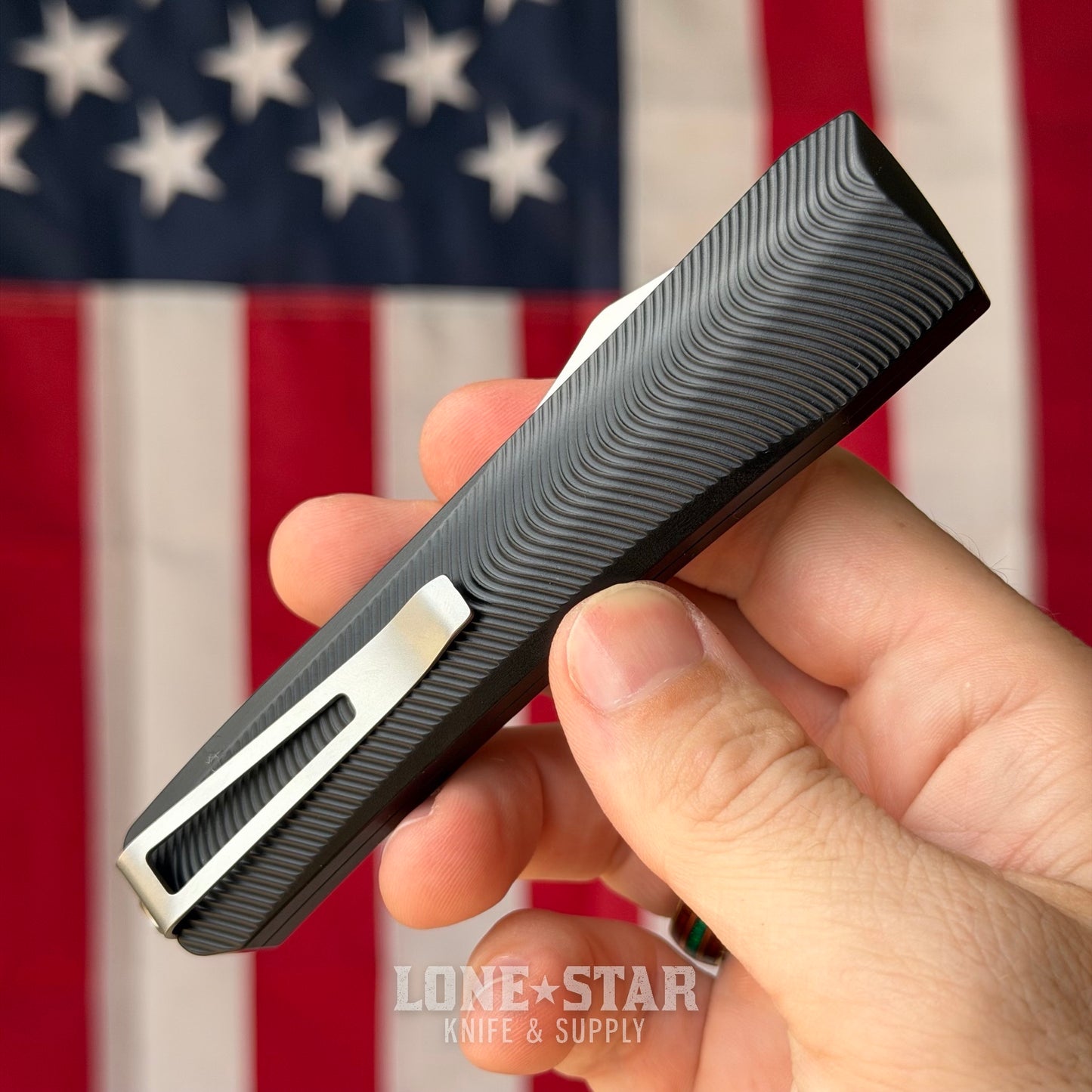 Core Edge USA 0331 Pulsar OTF Auto Knife - Black Aluminum, 3.35" MagnaCut Drop Point, Single Edge - Made in USA