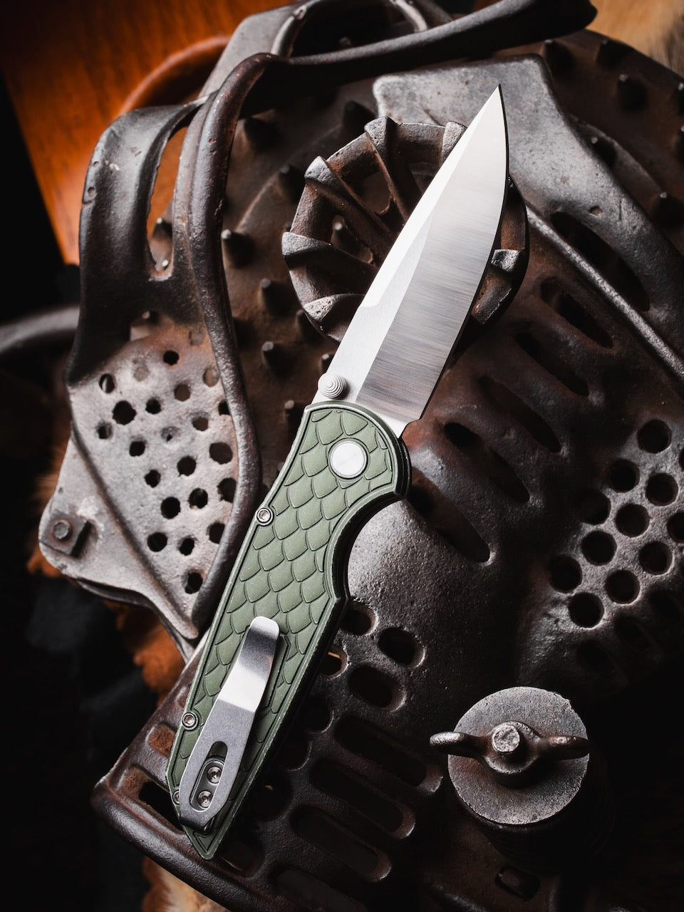 Pro-Tech TR-3 Integrity REPTILE 3.5 inch Magnacut Knife, Battleworn Green Aluminum Handle, Satin Blade – Made in USA (INT1105-LTDBW REPTILE)