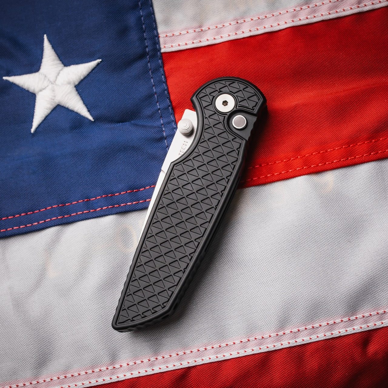 Pro-Tech TR-3 Integrity 3.5 inch MagnaCut Knife, Relic Textured Black Aluminum Handle, Satin Blade – Made in USA (INT1105-LTD)