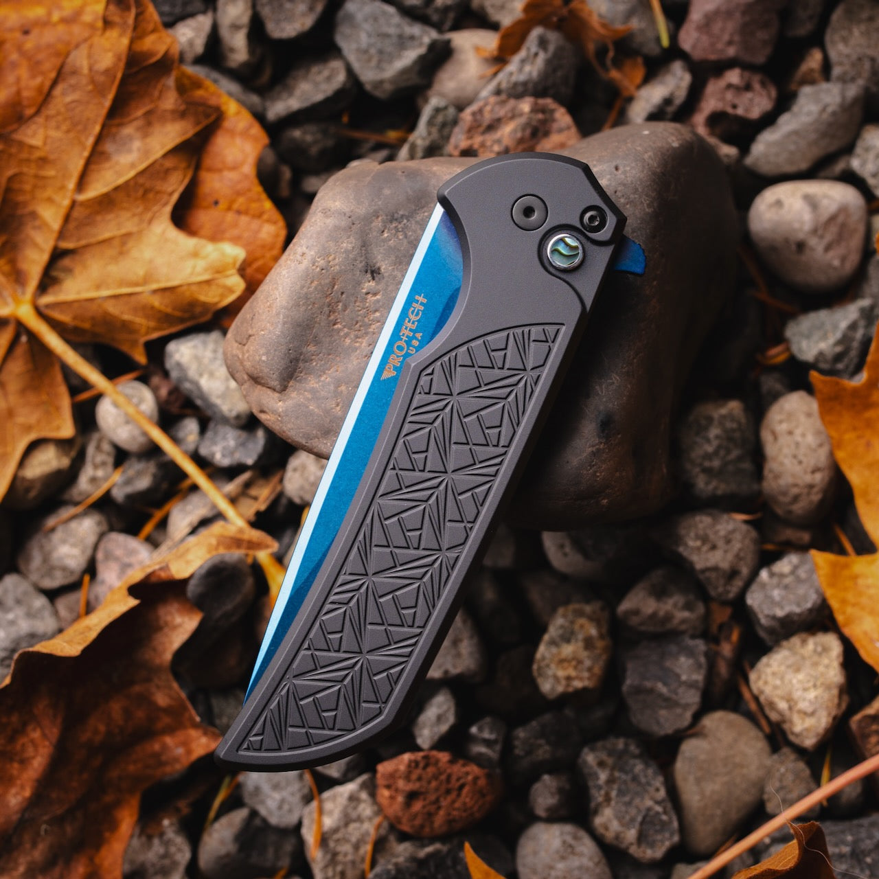 Pro-Tech Nexus Mordax Sapphire Blue, 3.5 inch MagnaCut Blade, Abalone Button, Made in USA (MX106-SB)
