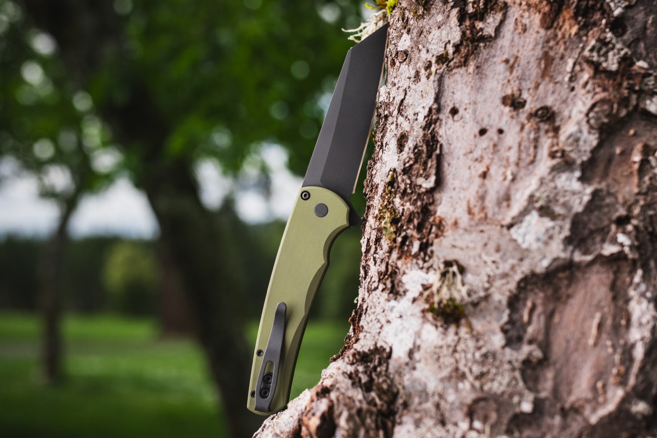 Pro-Tech Malibu 3.25" Button Lock Flipper – Green Aluminum, MagnaCut DLC Reverse Tanto – Made in USA (5403-Green)