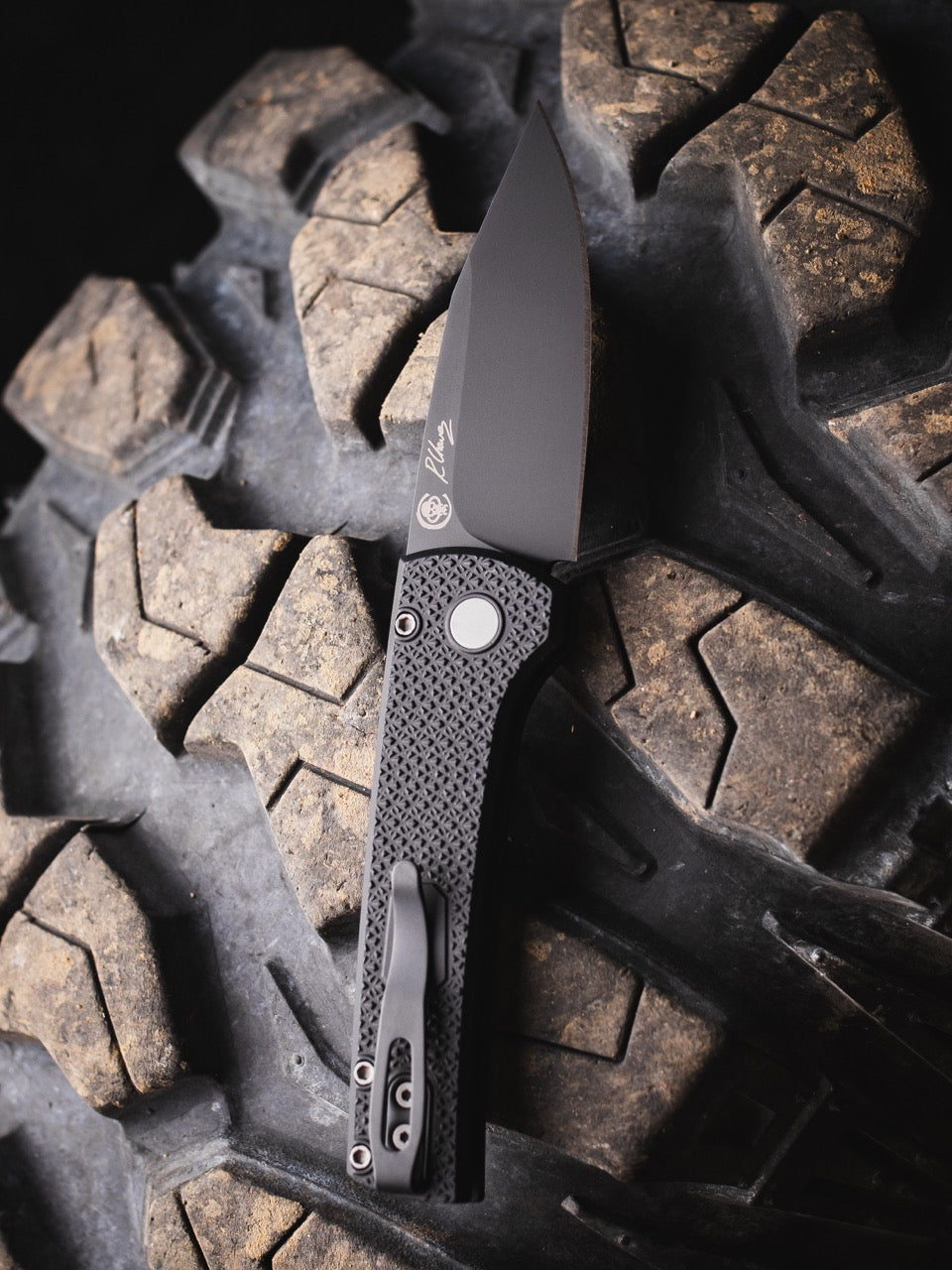 Pro-Tech Scapegoat Compact Auto - Black Aluminum, DLC CPM-MagnaMax - Made in USA (RCS1106)