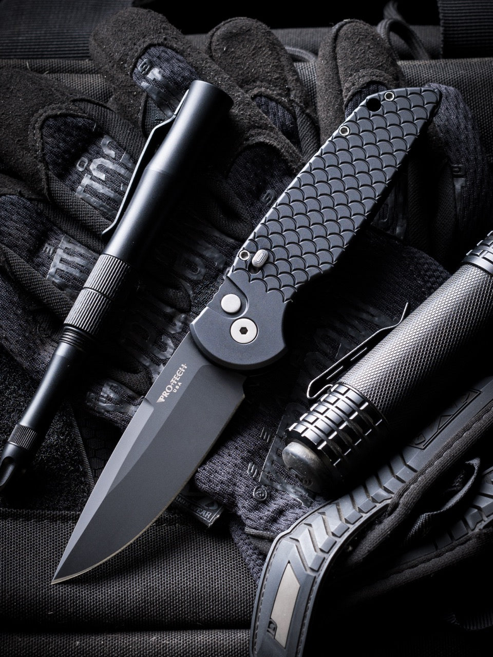 Pro-Tech TR-3 X1 Military Issue Black Fish Scale, 3.5 inch Black Clip Point Auto, Made in USA