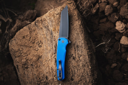 Pro-Tech Malibu - Blue Aluminum, DLC CPM-MagnaCut Reverse Tanto - Made in USA (5403-Blue)