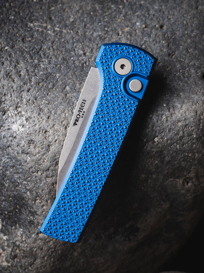 Pro-Tech Scapegoat Compact Auto - Blue Aluminum, CPM-MagnaMax - Made in USA (RCS1105-Blue)