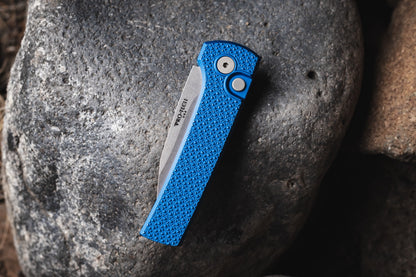 Pro-Tech Scapegoat Compact Auto - Blue Aluminum, CPM-MagnaMax - Made in USA (RCS1105-Blue)
