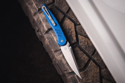 Pro-Tech Avalon - Battleworn Blue Aluminum, CPM-MagnaCut Manual - Made in USA (PN1101-BW Blue)