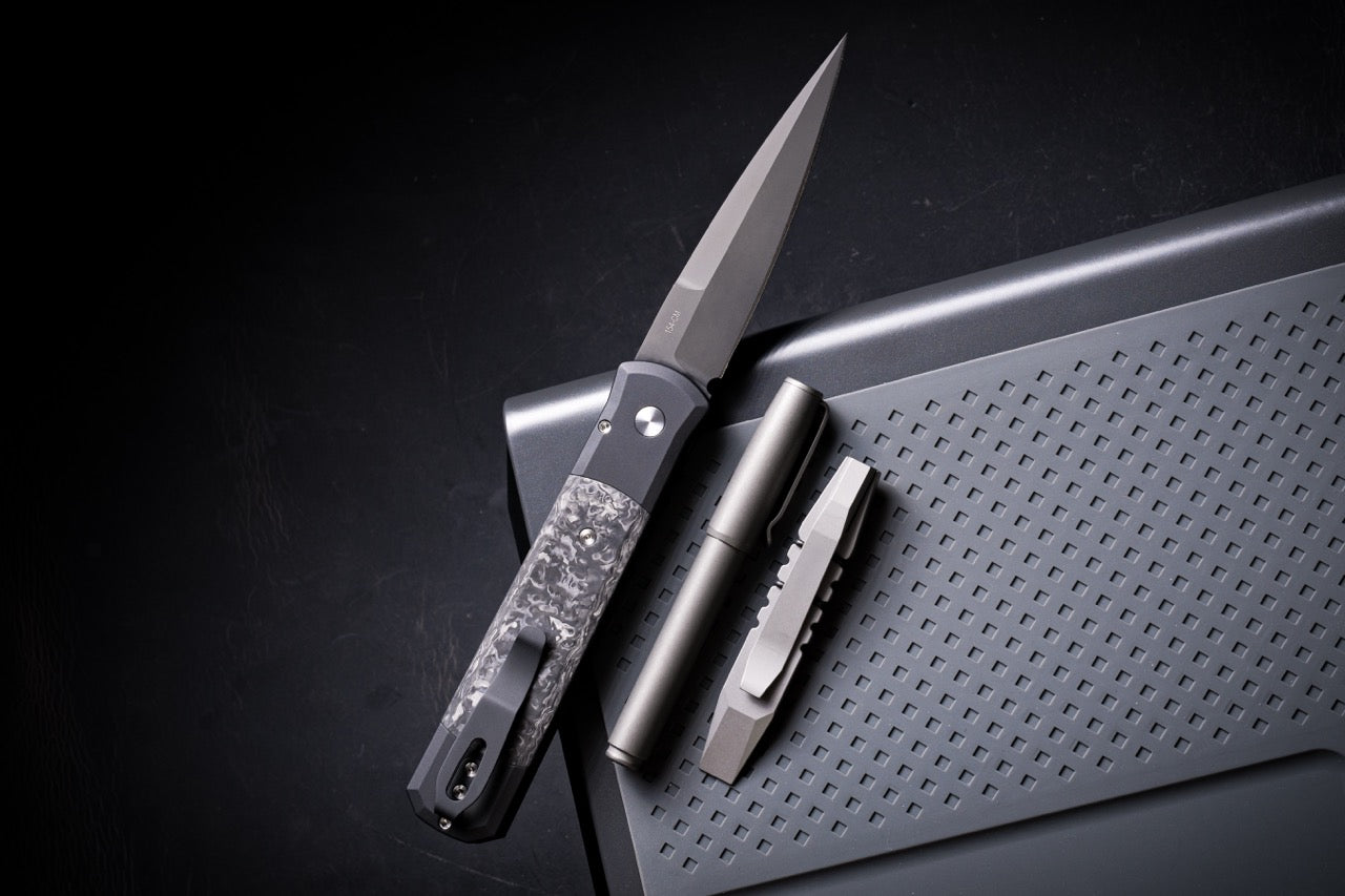 Pro-Tech Godfather Auto - Black Aluminum, TechnoCarbo Carbon Fiber Inlays, DLC 154CM - Made in USA (905-LTD TC Black)