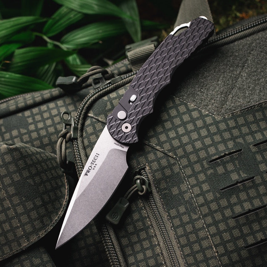 Pro-Tech Tactical Response 4 (TR-4) Automatic - Blk Feather Texture Steel Handle (4" SW MagnaMax) T4105-F-MM
