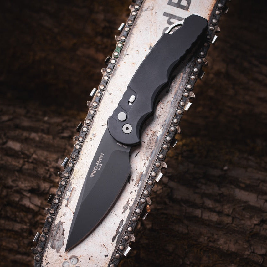 Pro-Tech Tactical Response 4 Auto - Black Aluminum, DLC CPM-MagnaMax, 4in Saber Grind - Made in USA (T4103 MM)