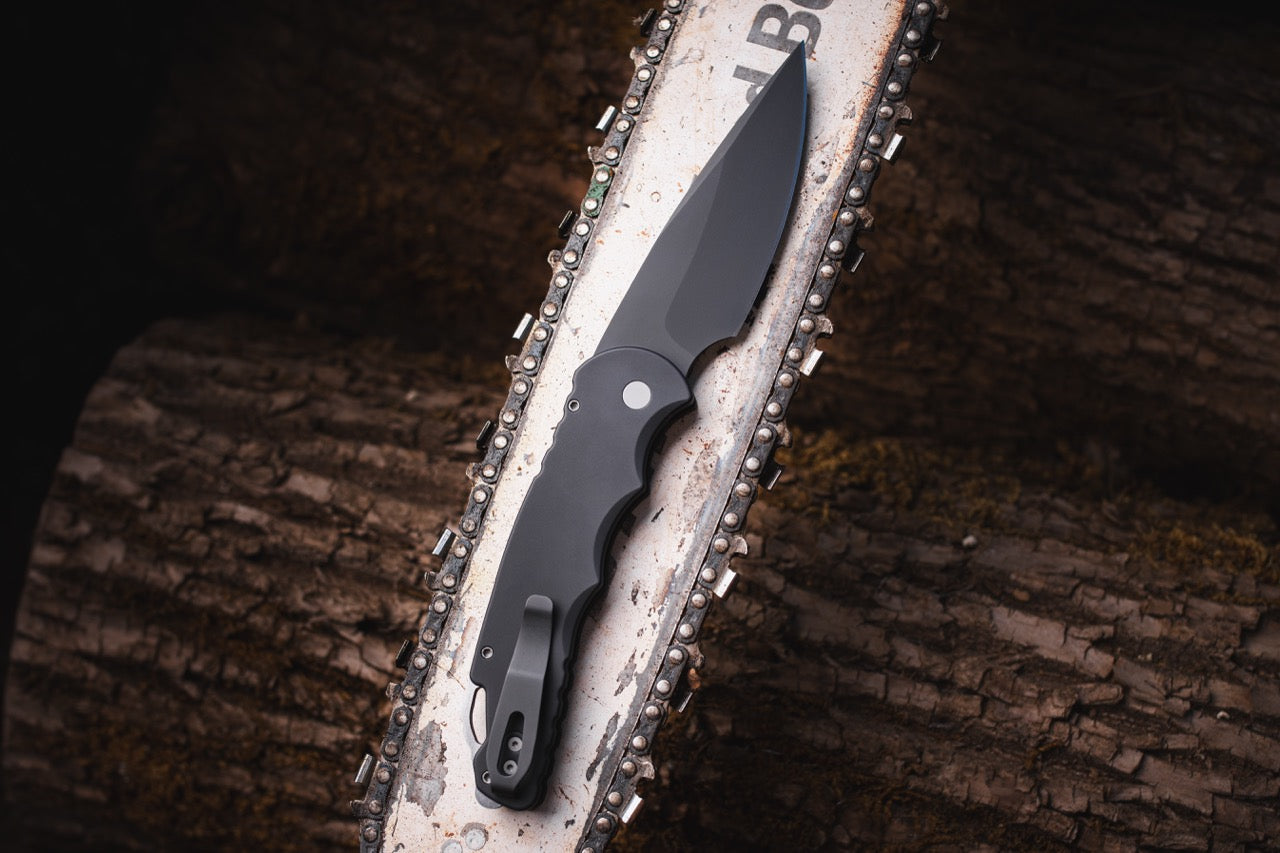 Pro-Tech Tactical Response 4 Auto - Black Aluminum, DLC CPM-MagnaMax, 4in Saber Grind - Made in USA (T4103 MM)