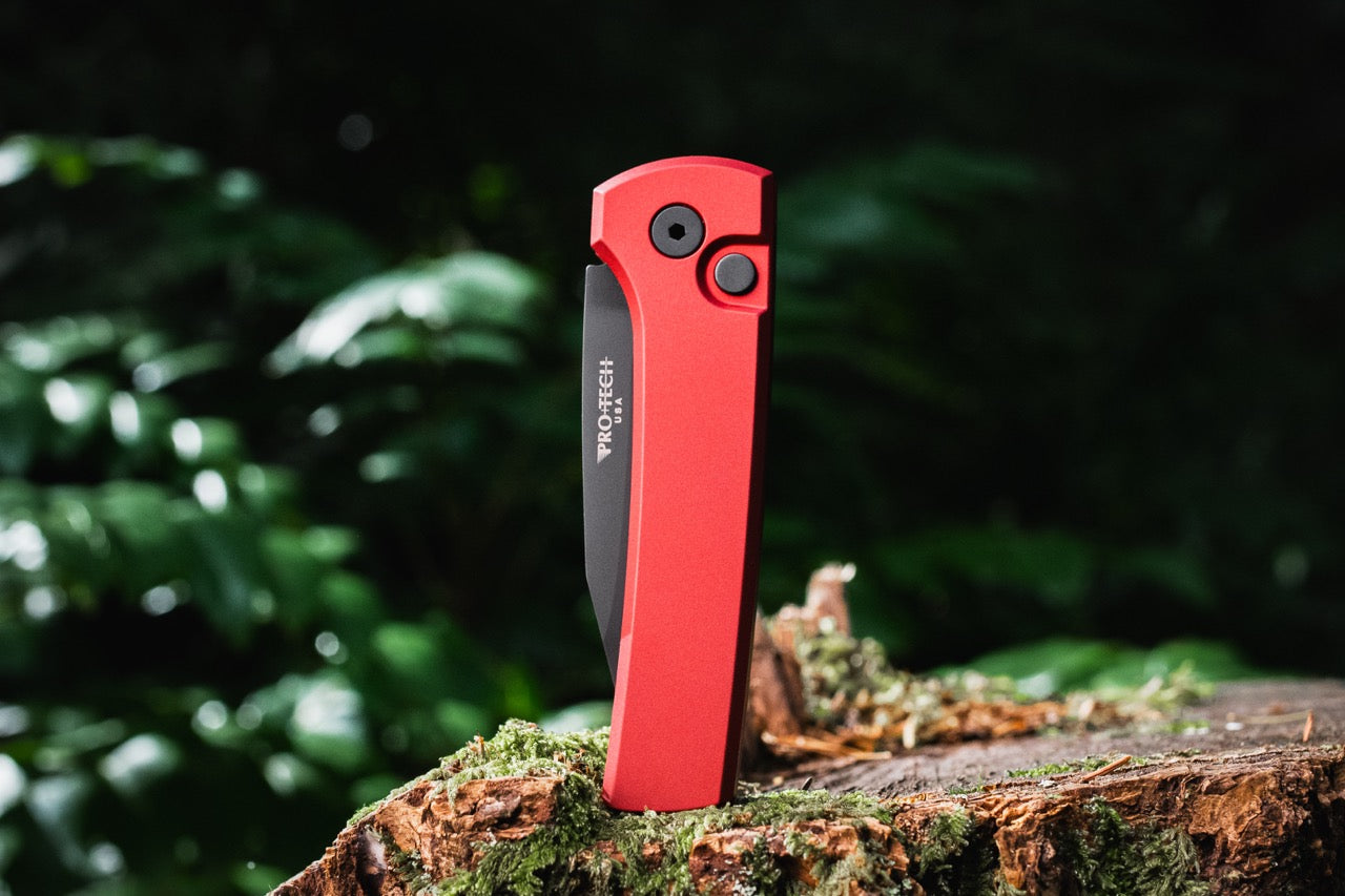 Pro-Tech Scapegoat Compact Auto Knife – Red Aluminum, MagnaMax DLC, Automatic – Made in USA (RCS1103-Red)