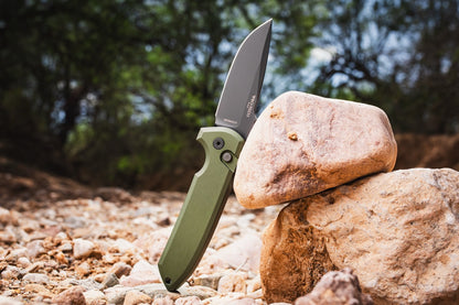 Pro-Tech Rockeye Auto 3.375" – Solid Green Aluminum, DLC Black MagnaCut, Les George Design – Made in USA (LG3103-Green)