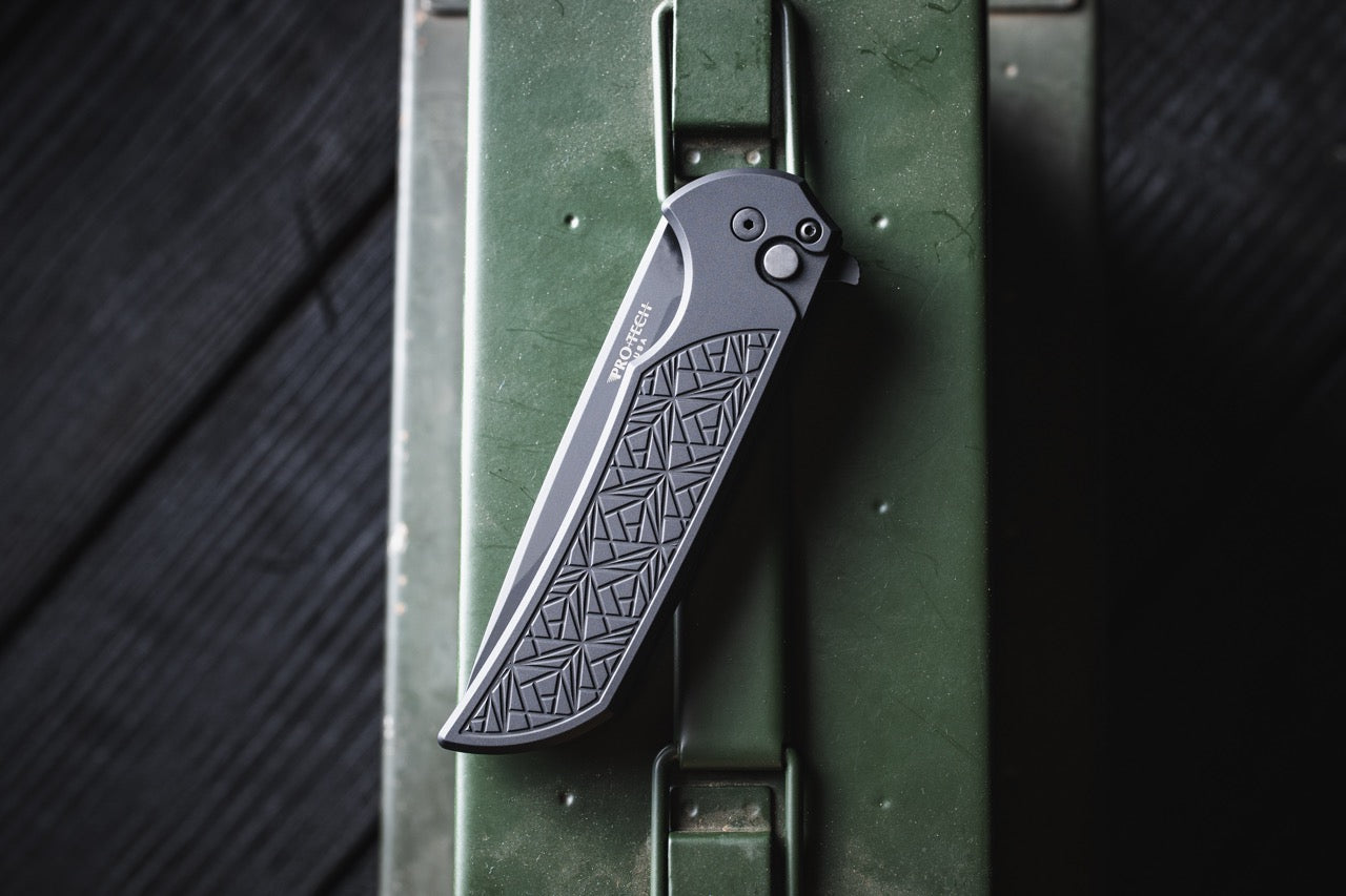 Pro-Tech Mordax 3.75" Button Lock Flipper – NEXUS Textured Black, DLC MagnaCut Drop Point – Ferrum Forge Design – Made in USA (MX106-NEXUS)