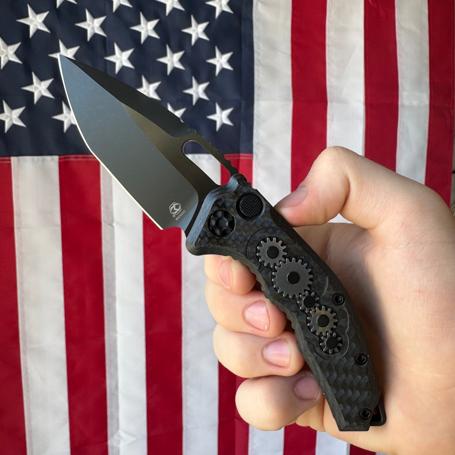 Heretic Medusa Auto - Carbon Fiber Gear Chassis, DLC Tanto Blade - Made in USA (H011-6A-CFG)