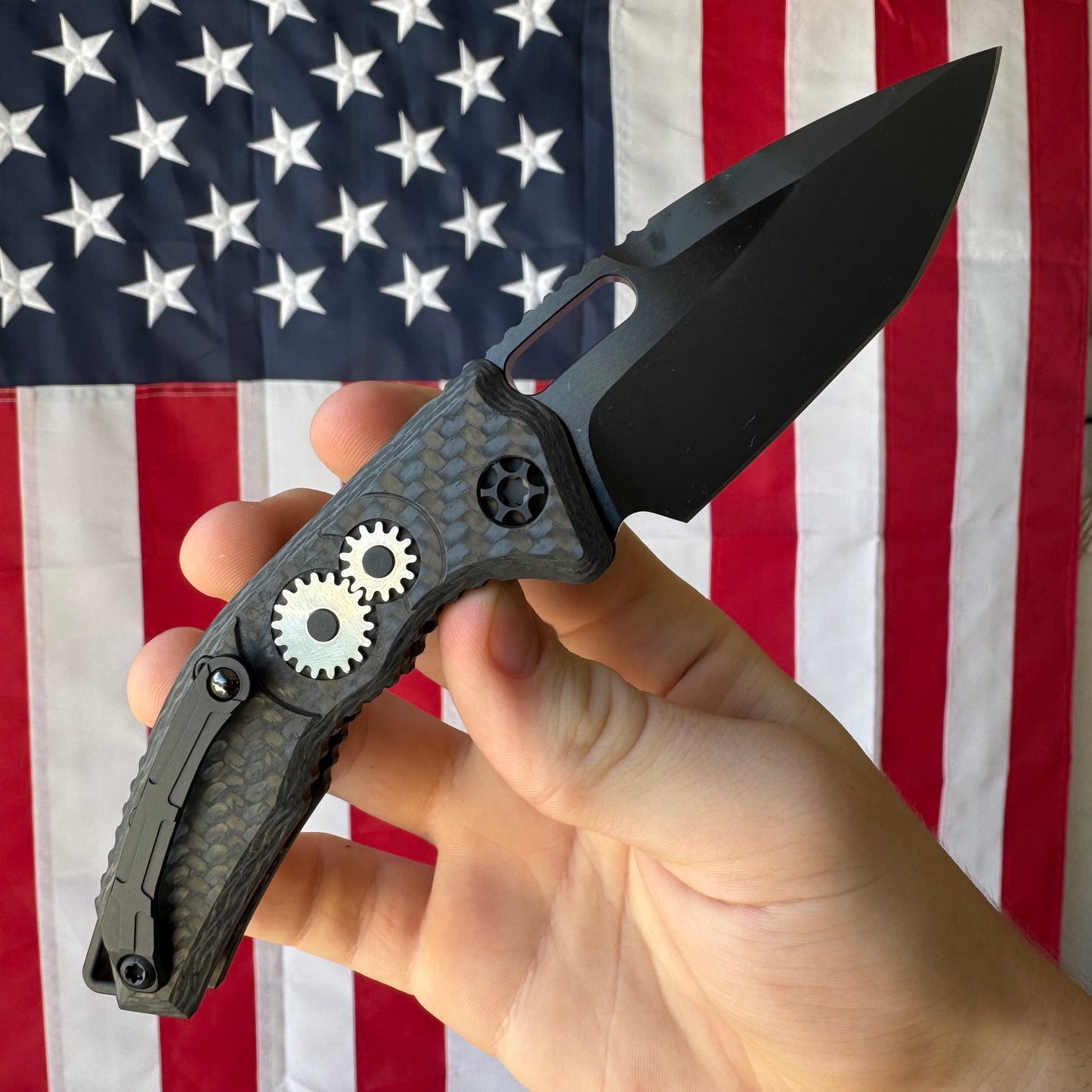 Heretic Medusa Auto - Carbon Fiber Gear Chassis, DLC Tanto Blade - Made in USA (H011-6A-CFG)