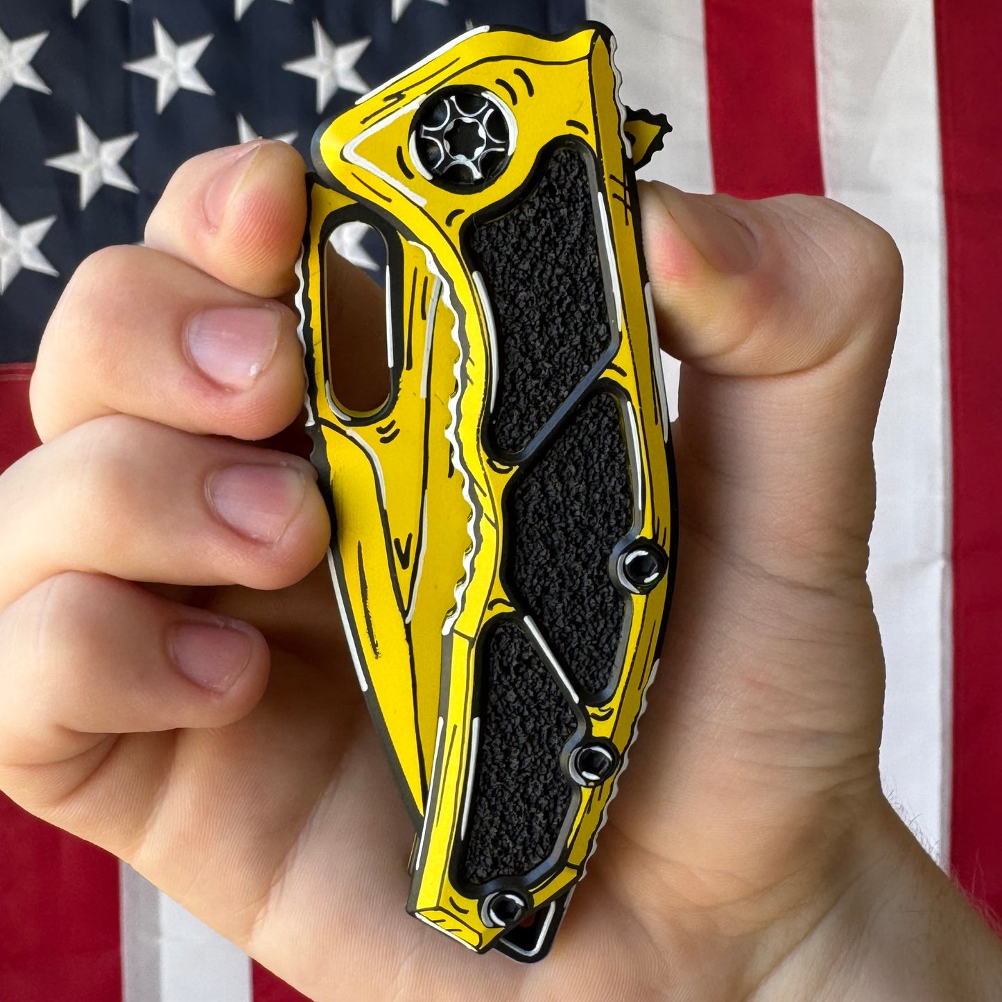 Heretic Medusa Manual - Yellow Cel Shade, MagnaCut Tanto - Made in USA (H009-CS-YW)