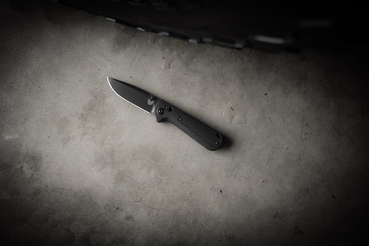 Benchmade Redoubt 3.55" AXIS Lock – Black Grivory, CPM-D2 Black Cerakote Drop Point – Made in USA (430BK-02)