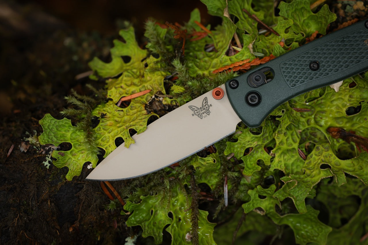 The Back Door: Benchmade Mini Bugout®, Taiga Green Grivory Handle, Tan ELMAX Blade, 2.82″, Made in USA (533TN-2601) (Return)