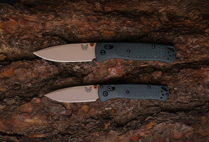 The Back Door: Benchmade Mini Bugout®, Taiga Green Grivory Handle, Tan ELMAX Blade, 2.82″, Made in USA (533TN-2601) (Return)